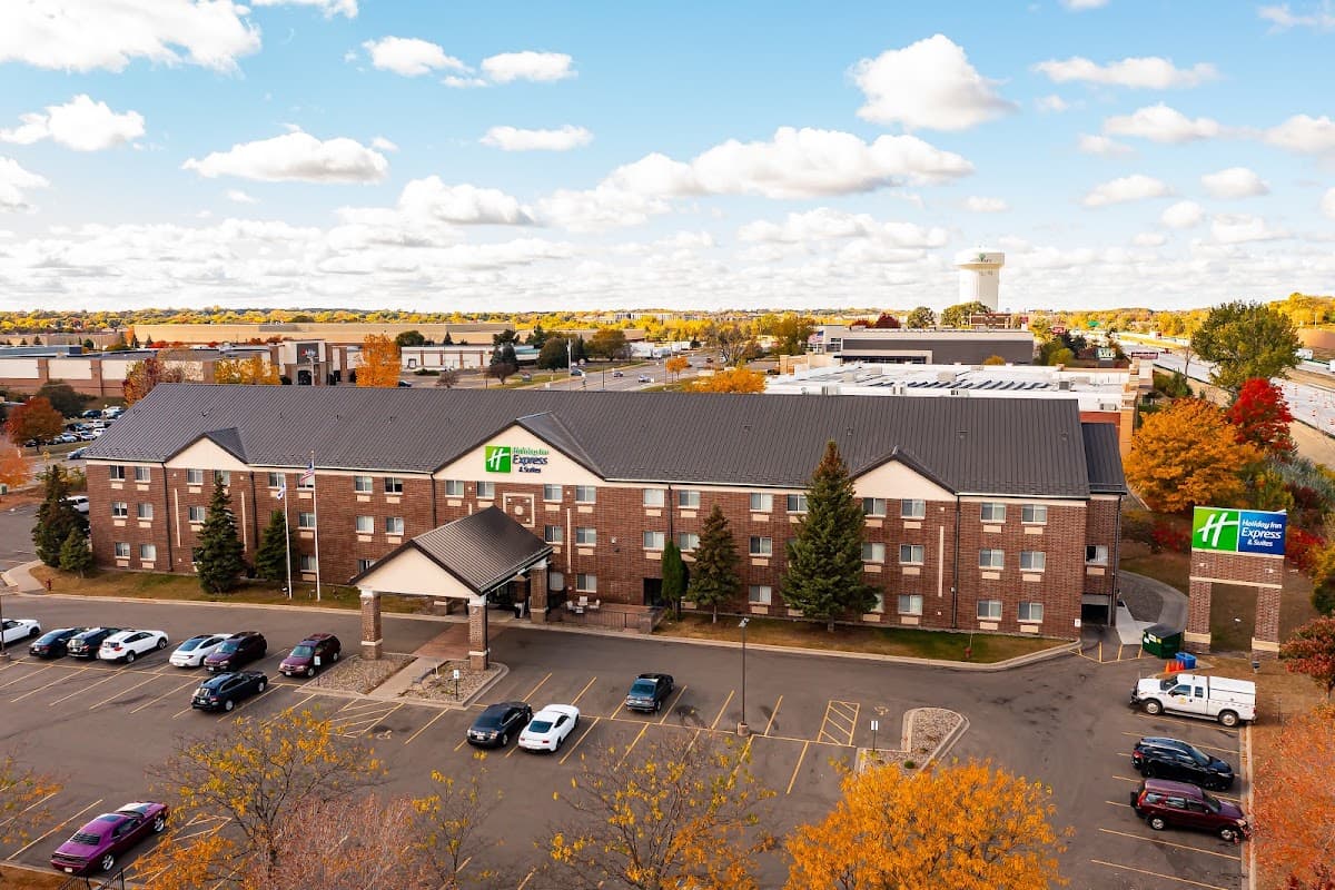 Holiday Inn Express & Suites St. Paul - Woodbury, Hotel in Oakdale