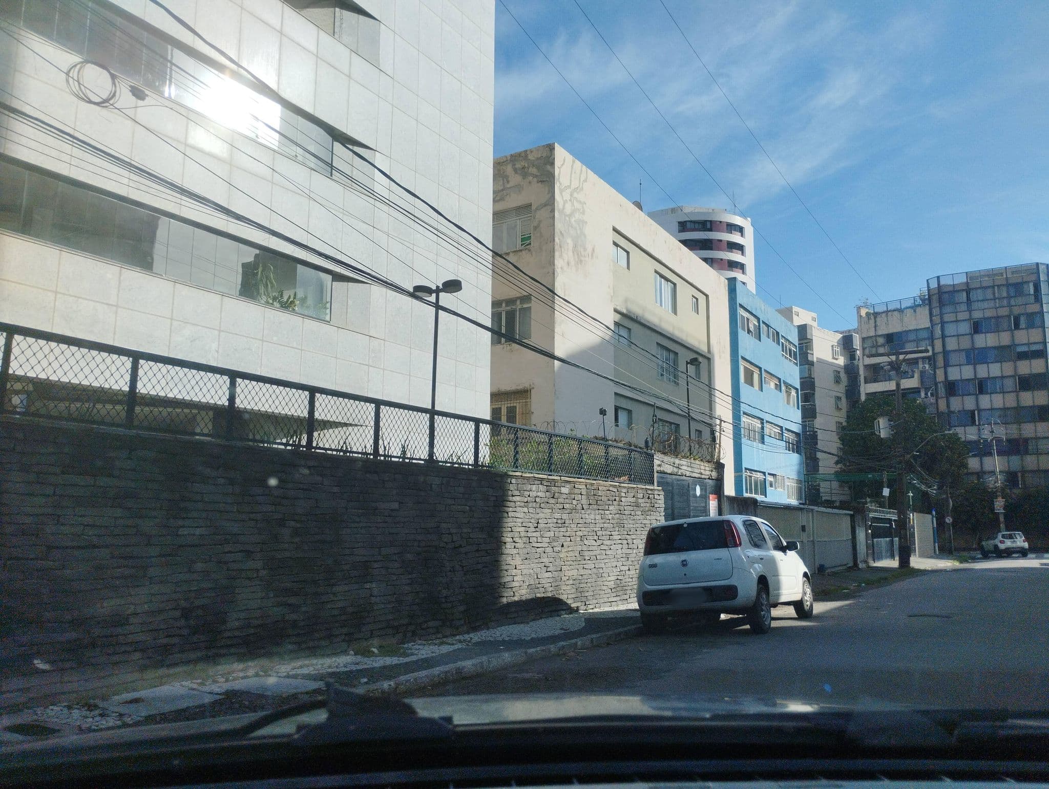 Street view near Beach Class Suites, Recife — © raphaelmirc (CC BY-SA · Mapillary)