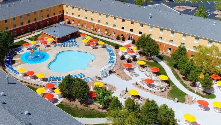 Cedar Point's Express Hotel, Hotel in Sandusky