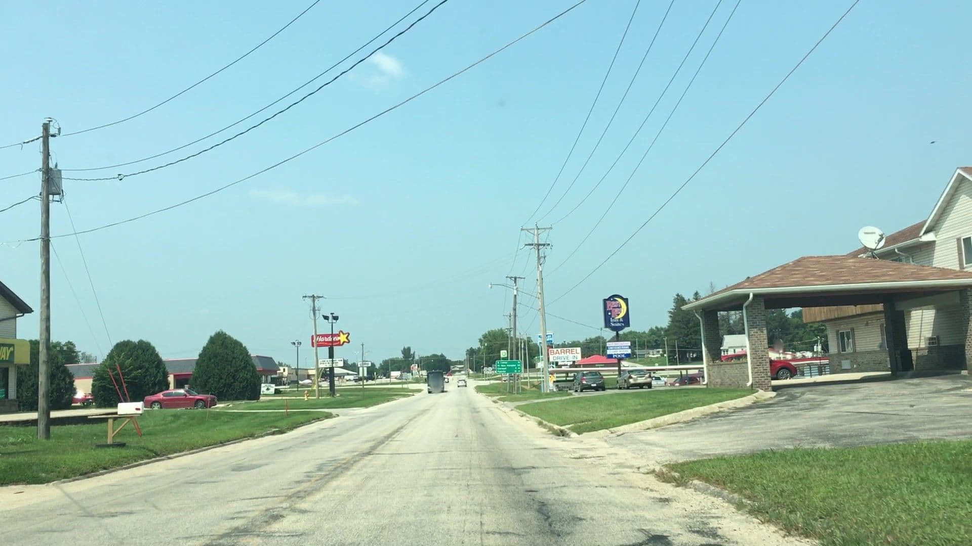 Street view near Best Rest Inn & Suites, Postville — © lvl5 (CC BY-SA · Mapillary)