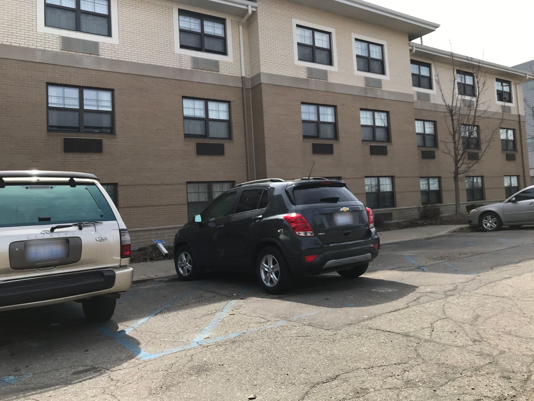 Street view near Extended Stay America Detroit, Bingham Farms — © plumgarden (CC BY-SA · Mapillary)
