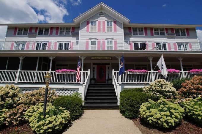 Harbor House Inn, Guesthouse in Grand Haven