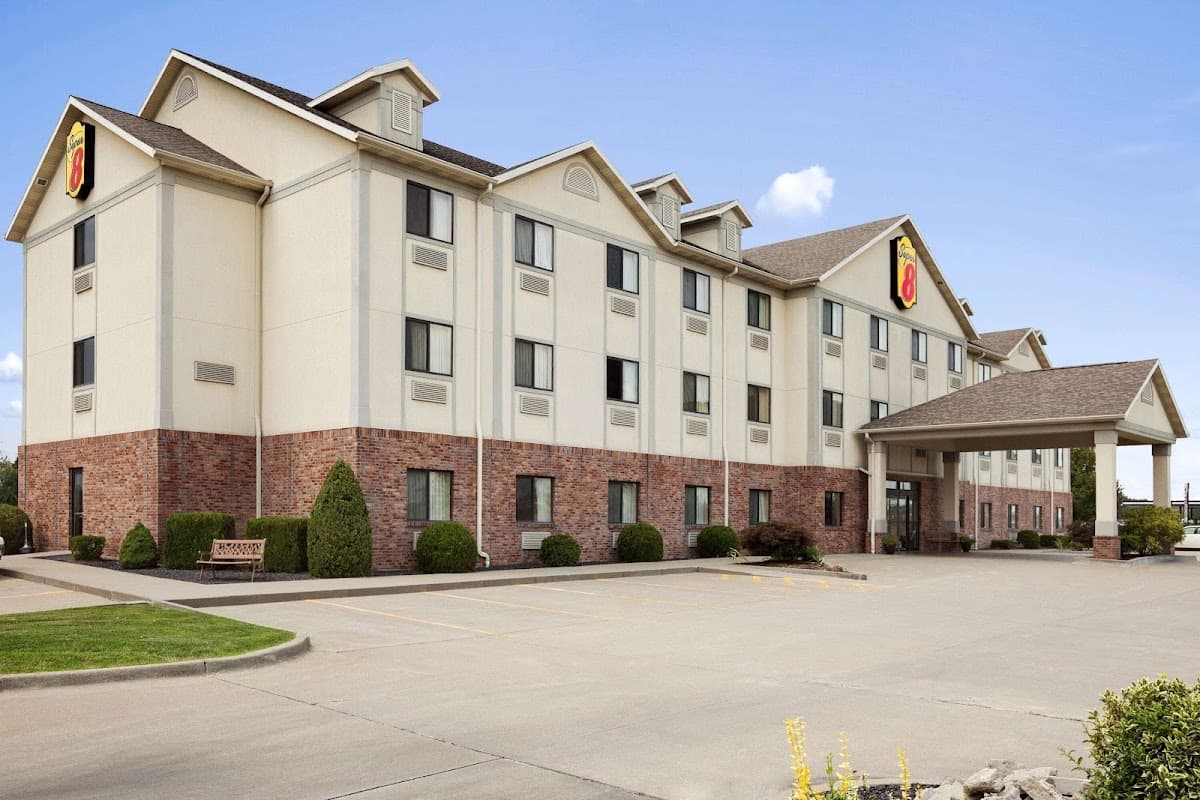 Super 8 by Wyndham Perryville, Motel in Perryville