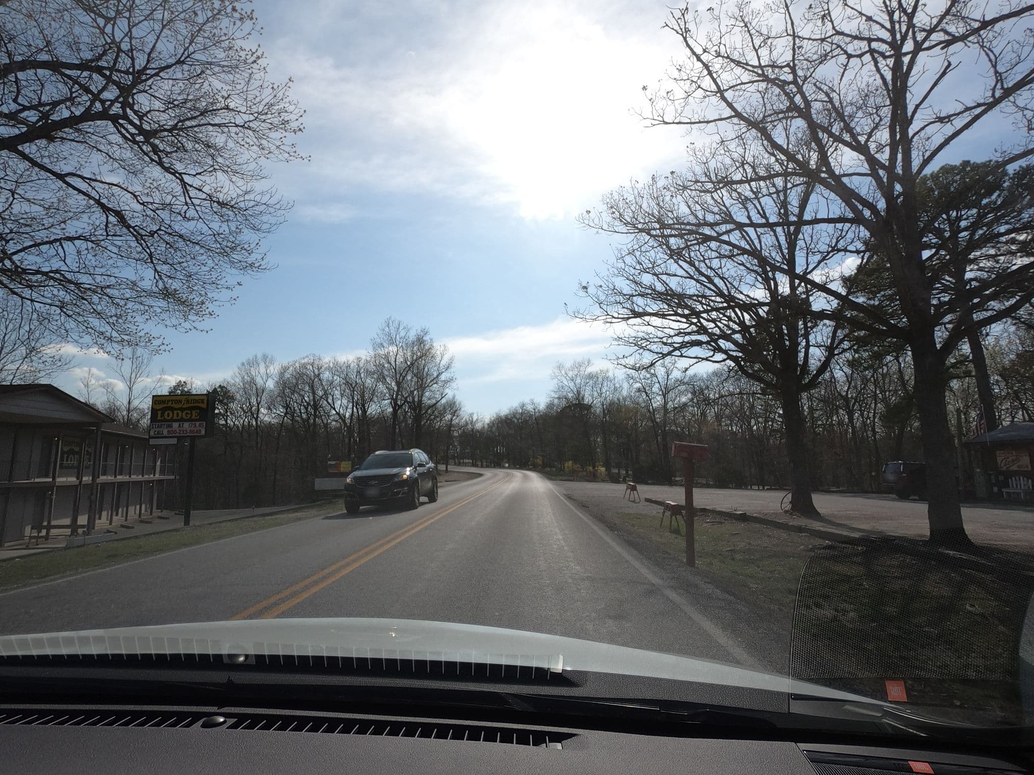 Street view near Compton Ridge RV Resort & Lodge, Kimberling City — © toebee (CC BY-SA · Mapillary)