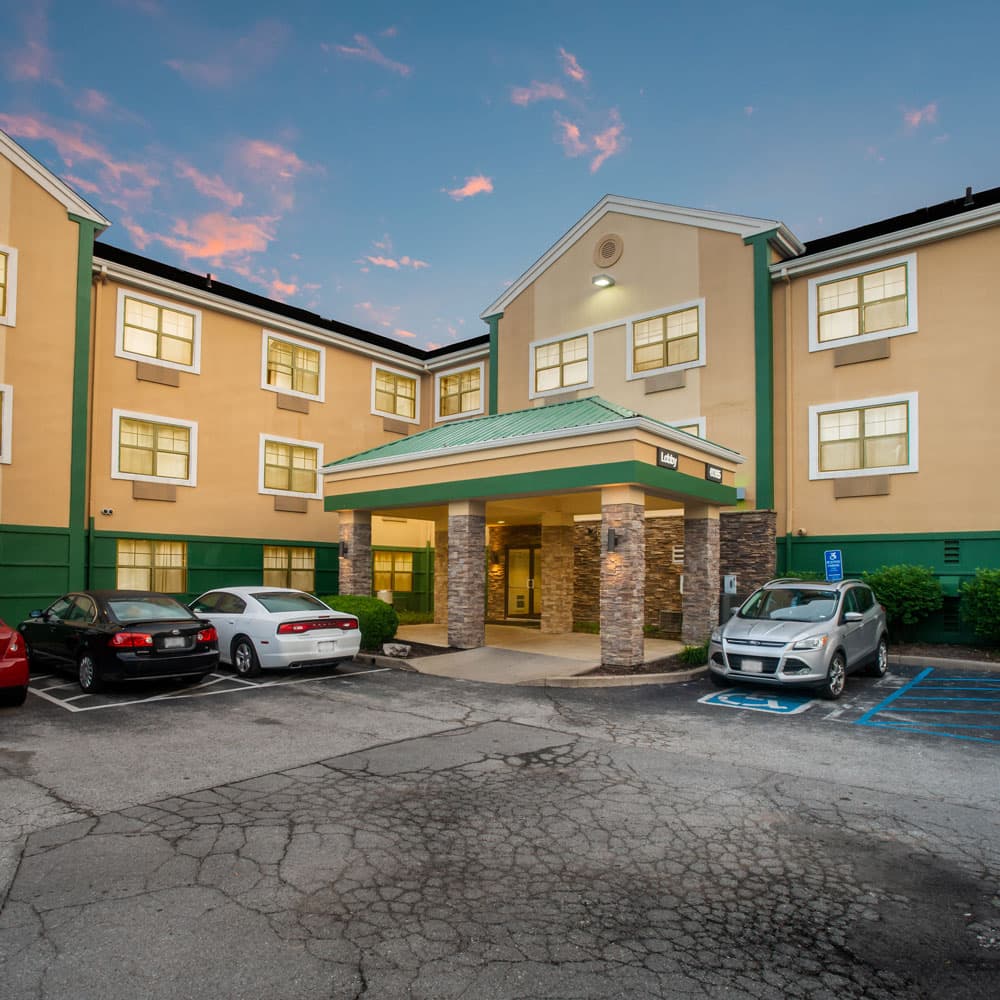 HomeTowne Studios St. Louis - Airport/ N Lindbergh, Motel in Hazelwood