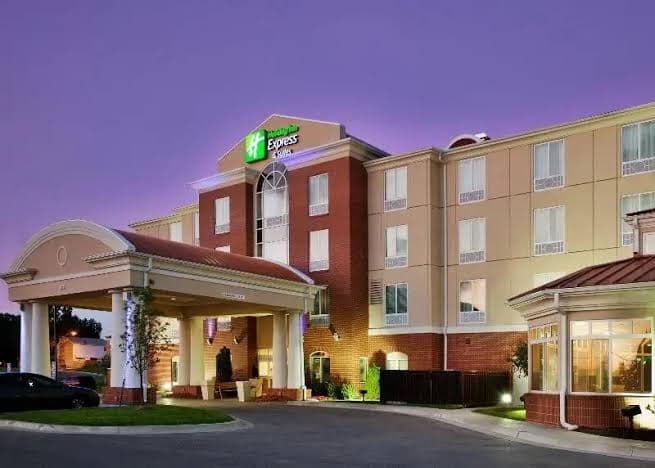 Holiday Inn Express & Suites Kansas City-Grandview, Hotel in Grandview