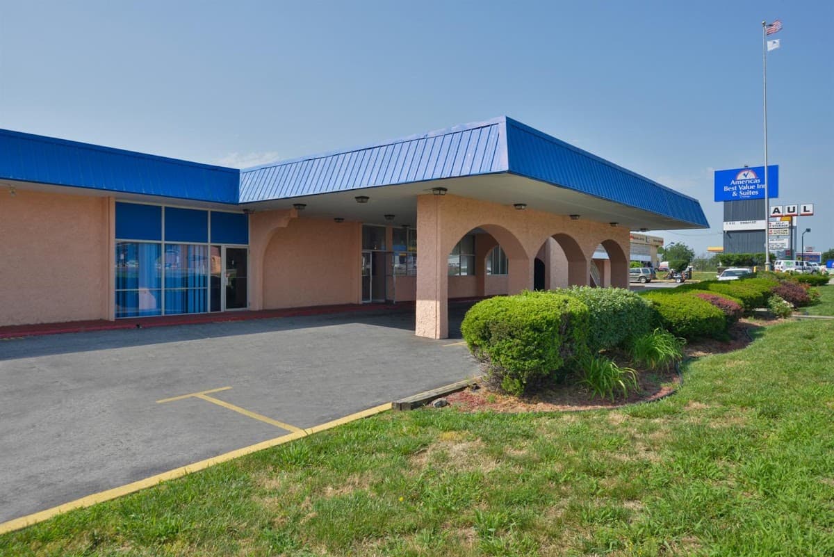 Americas Best Value Inn & Suites Kansas City, Motel in Grandview