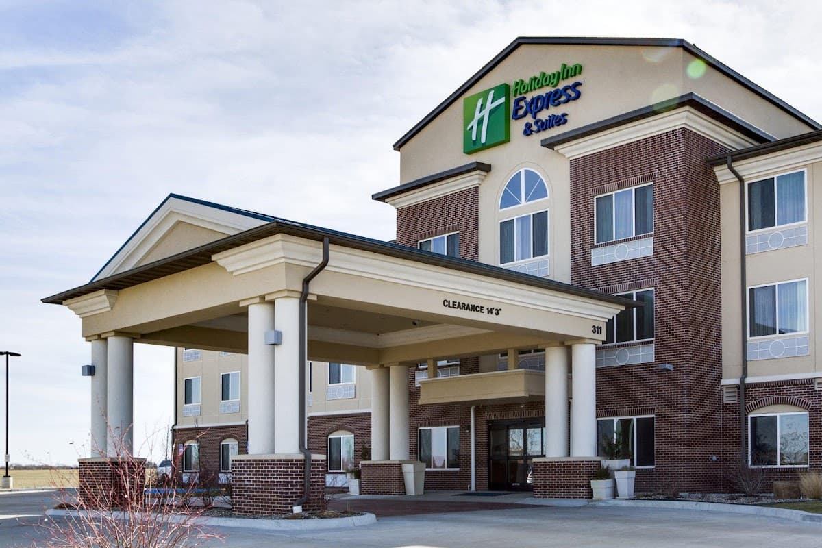 Holiday Inn Express & Suites Nevada, Hotel in Nevada