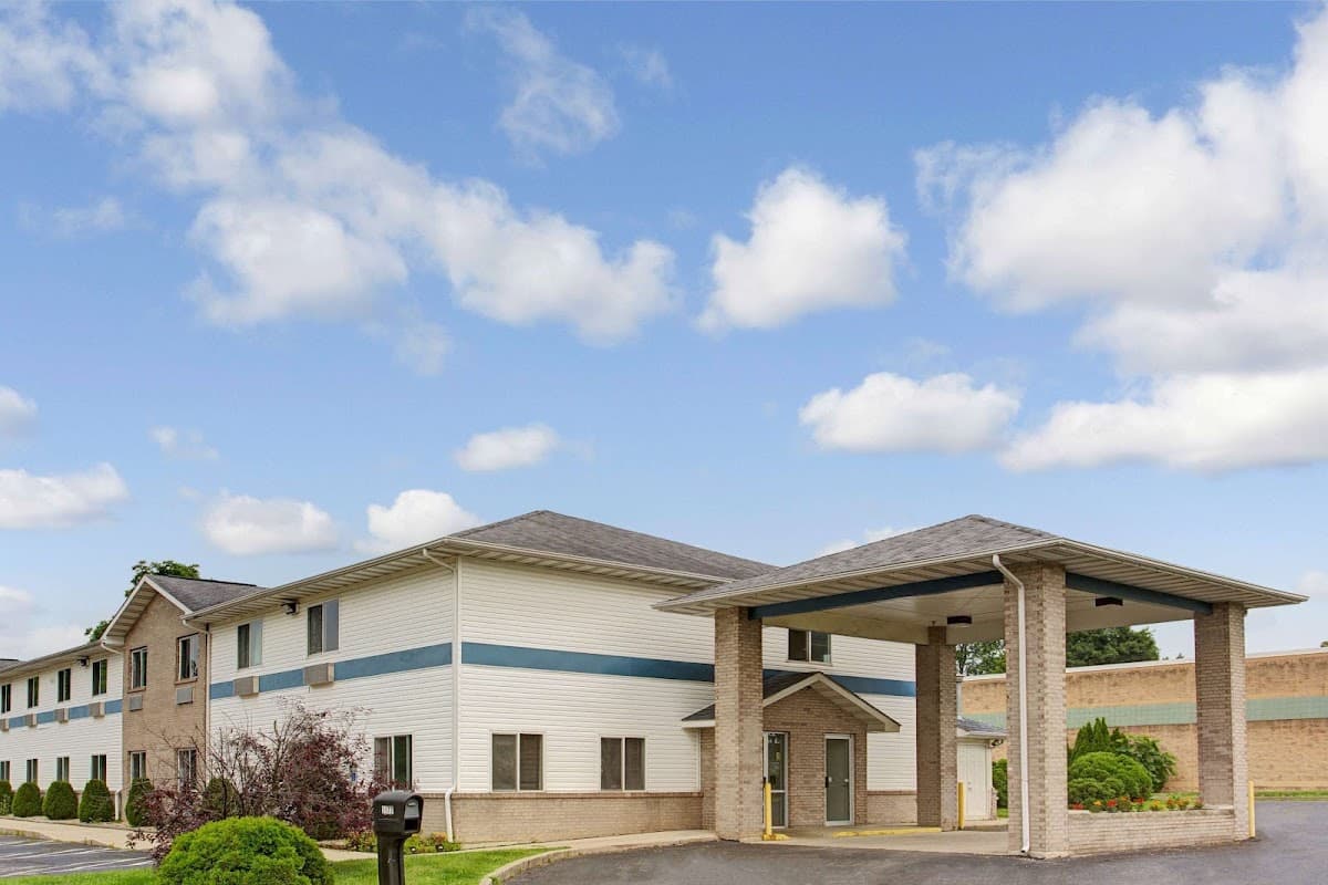 Super 8 by Wyndham Heath/Newark, Motel in Heath