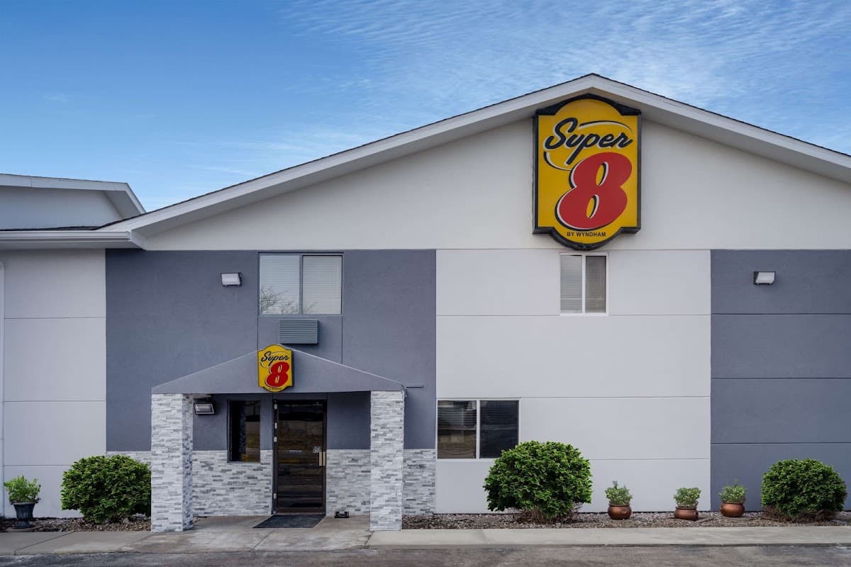 Super 8 by Wyndham Merrillville, Motel in Merrillville
