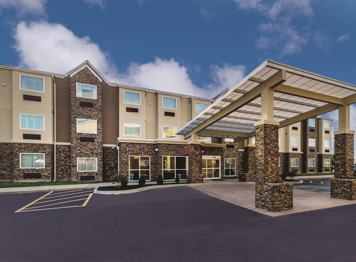 La Quinta Inn & Suites Collinsville - St. Louis, Hotel in Collinsville