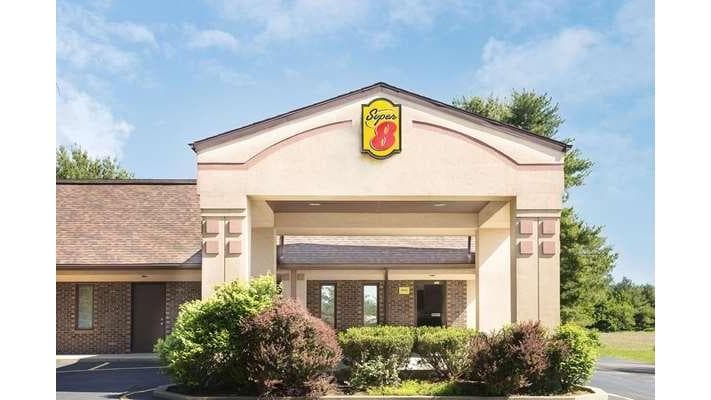 Super 8 by Wyndham Taylorville IL, Motel in Taylorville