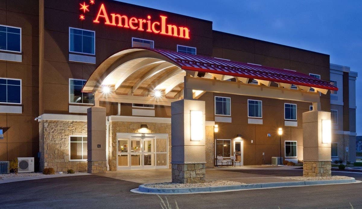 AmericInn by Wyndham Waupun, Hotel in Waupun