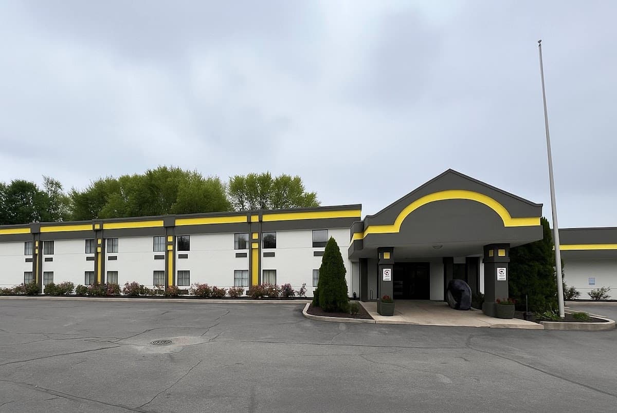 Super 8 by Wyndham Logansport, Motel in Logansport