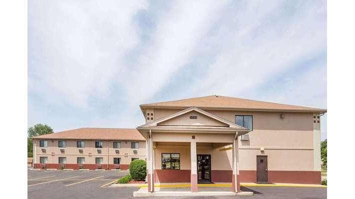 Super 8 by Wyndham Rock Falls Sterling Area, Hotel in Rock Falls
