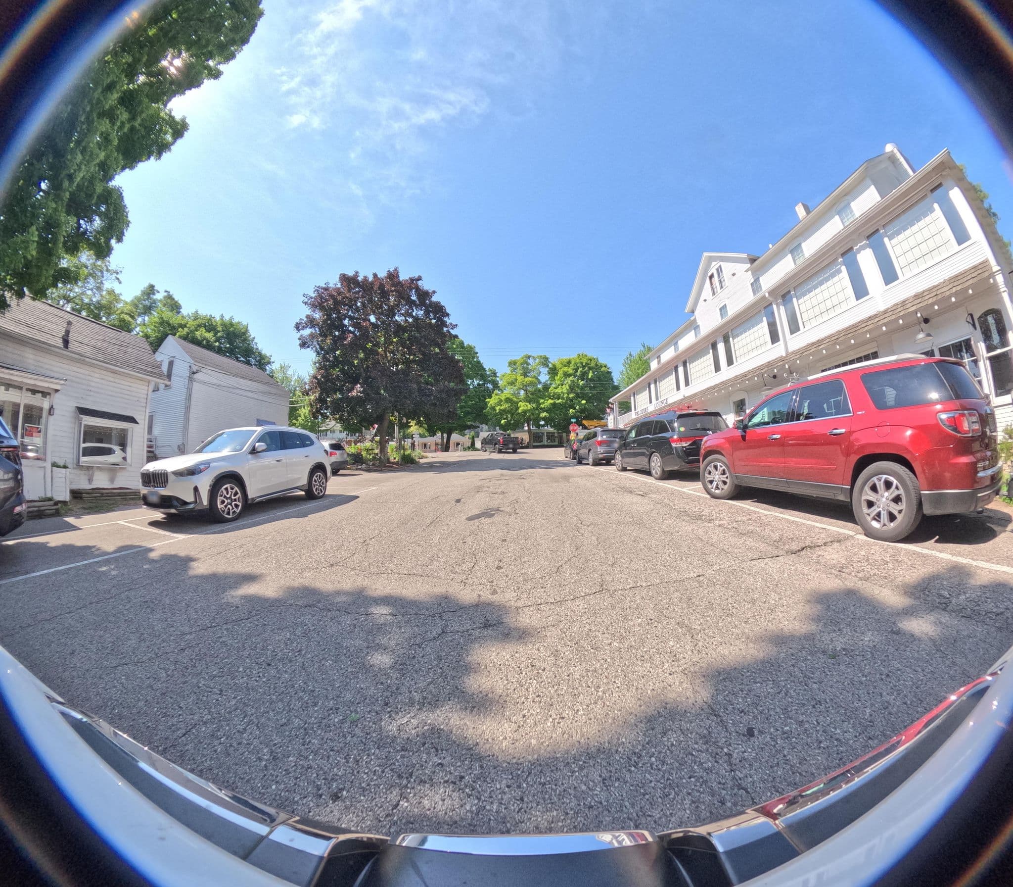Street view near Whistling Swan Inn & Restaurant, Menominee — © theman (CC BY-SA · Mapillary)