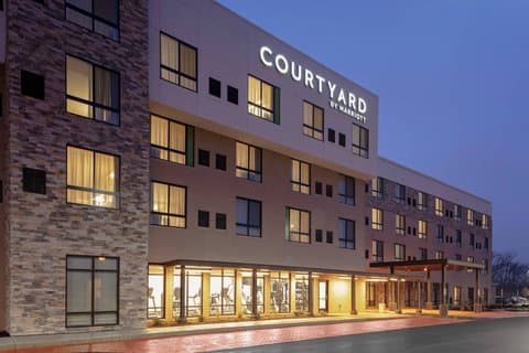 Courtyard Cincinnati Mason, Hotel in Landen