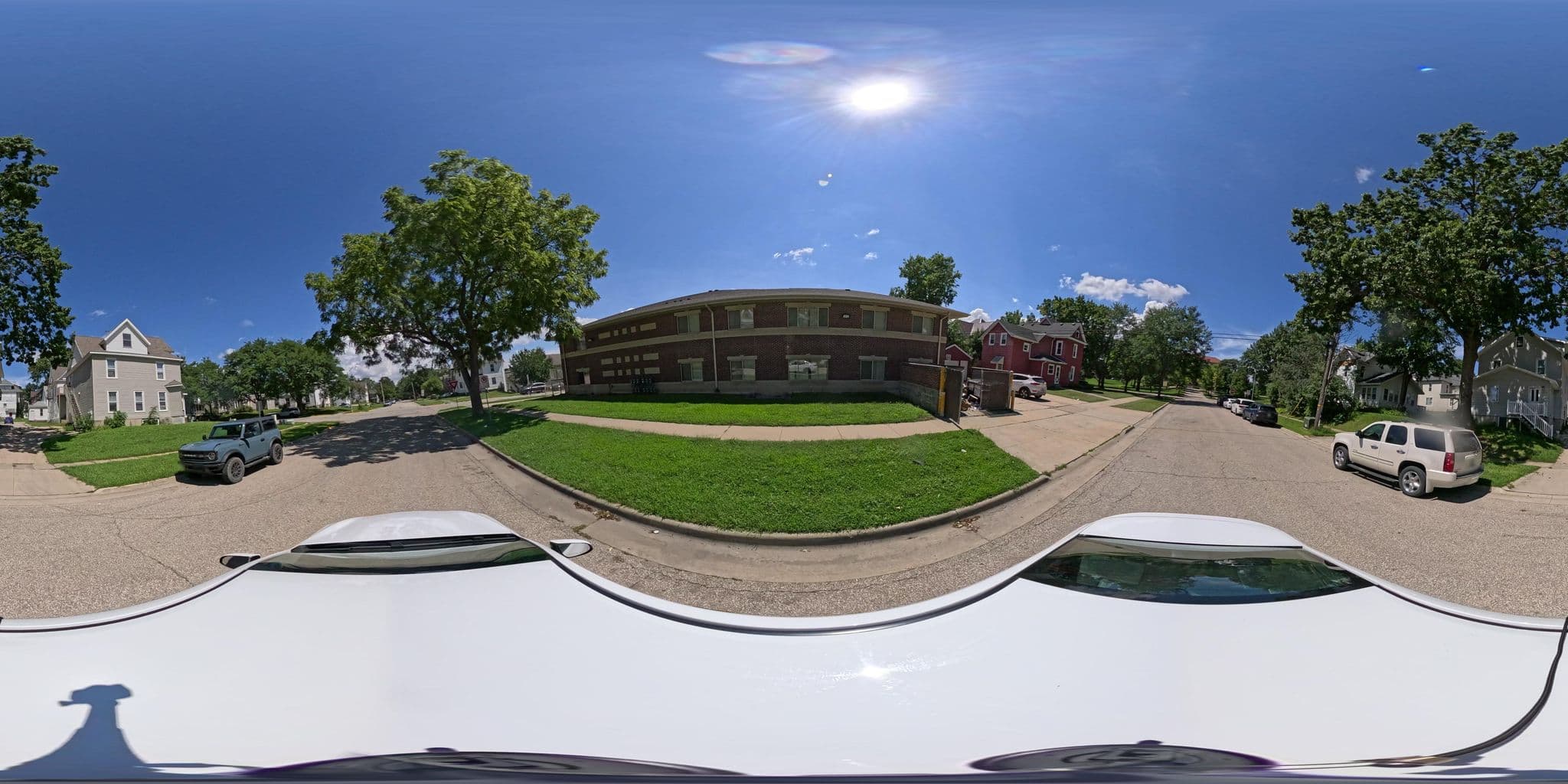 Street view near Arkadia Condos, Cedar Falls — © FeetAndInches (CC BY-SA · Mapillary)
