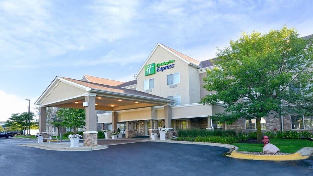 Holiday Inn Express & Suites Chicago-Deerfield/Lincolnshire, Hotel in Riverwoods