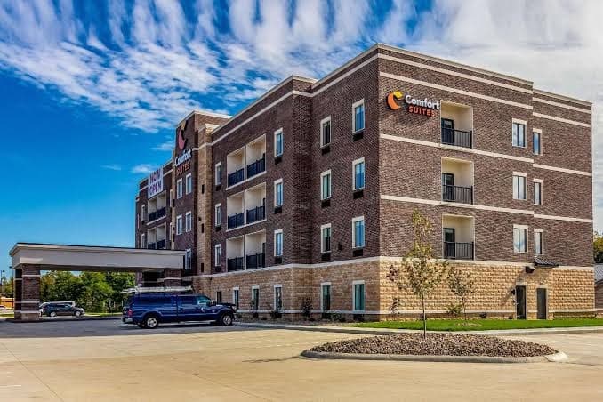Comfort Suites, Hotel in Brunswick