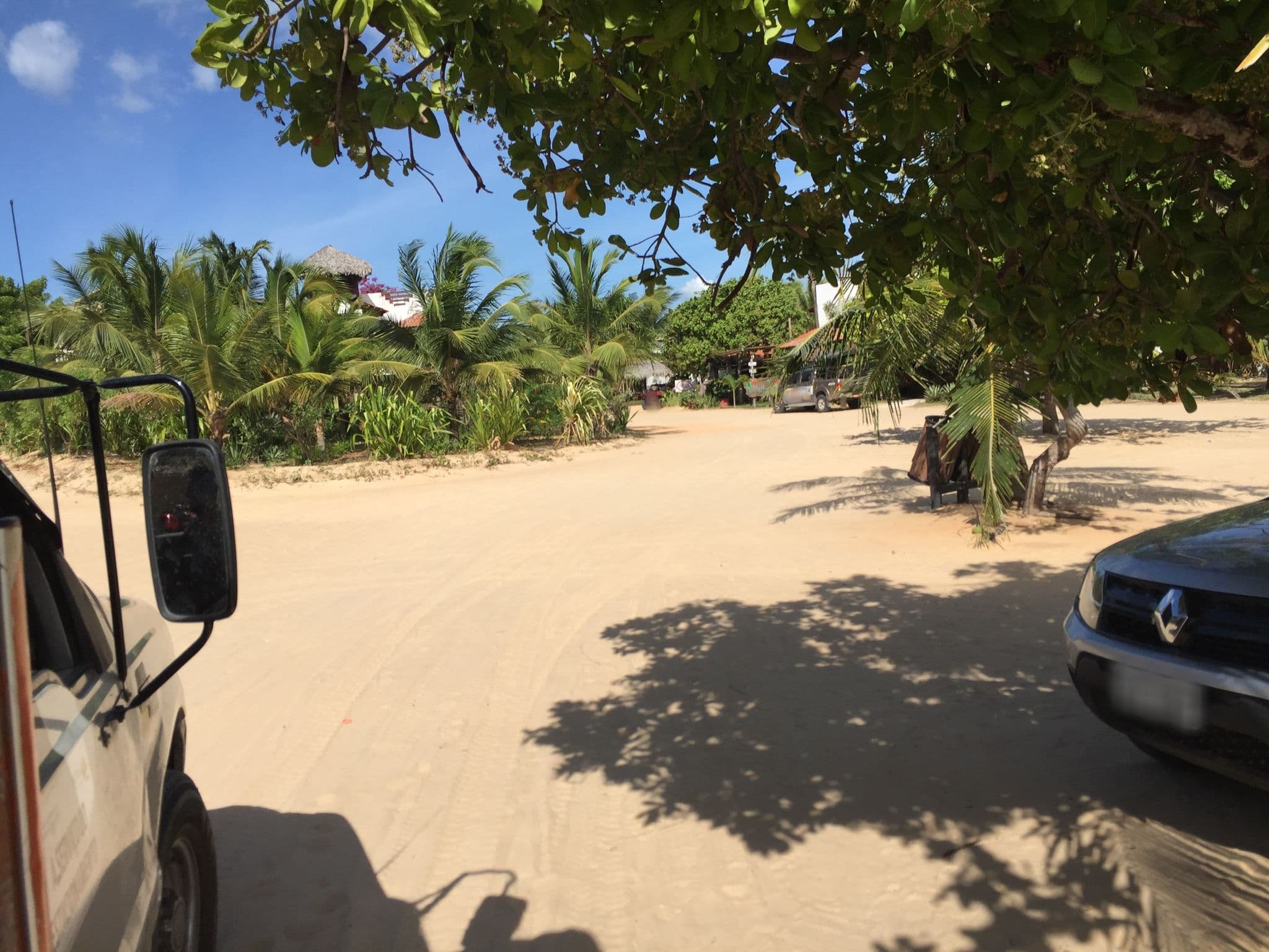 Street view near Pousada Araxá, Jijoca de Jericoacoara — © wander (CC BY-SA · Mapillary)
