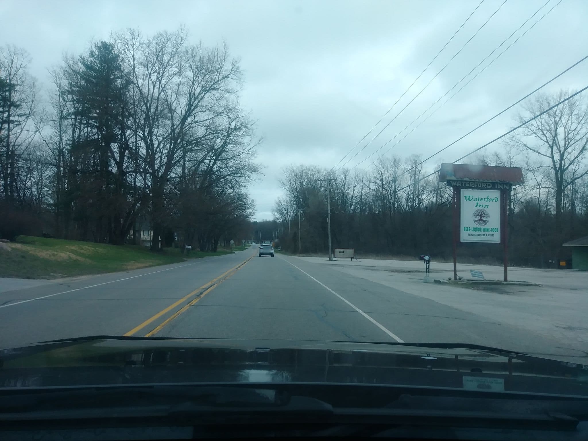 Street view near Waterford Inn, Trail Creek — © mitchellcrazyey (CC BY-SA · Mapillary)