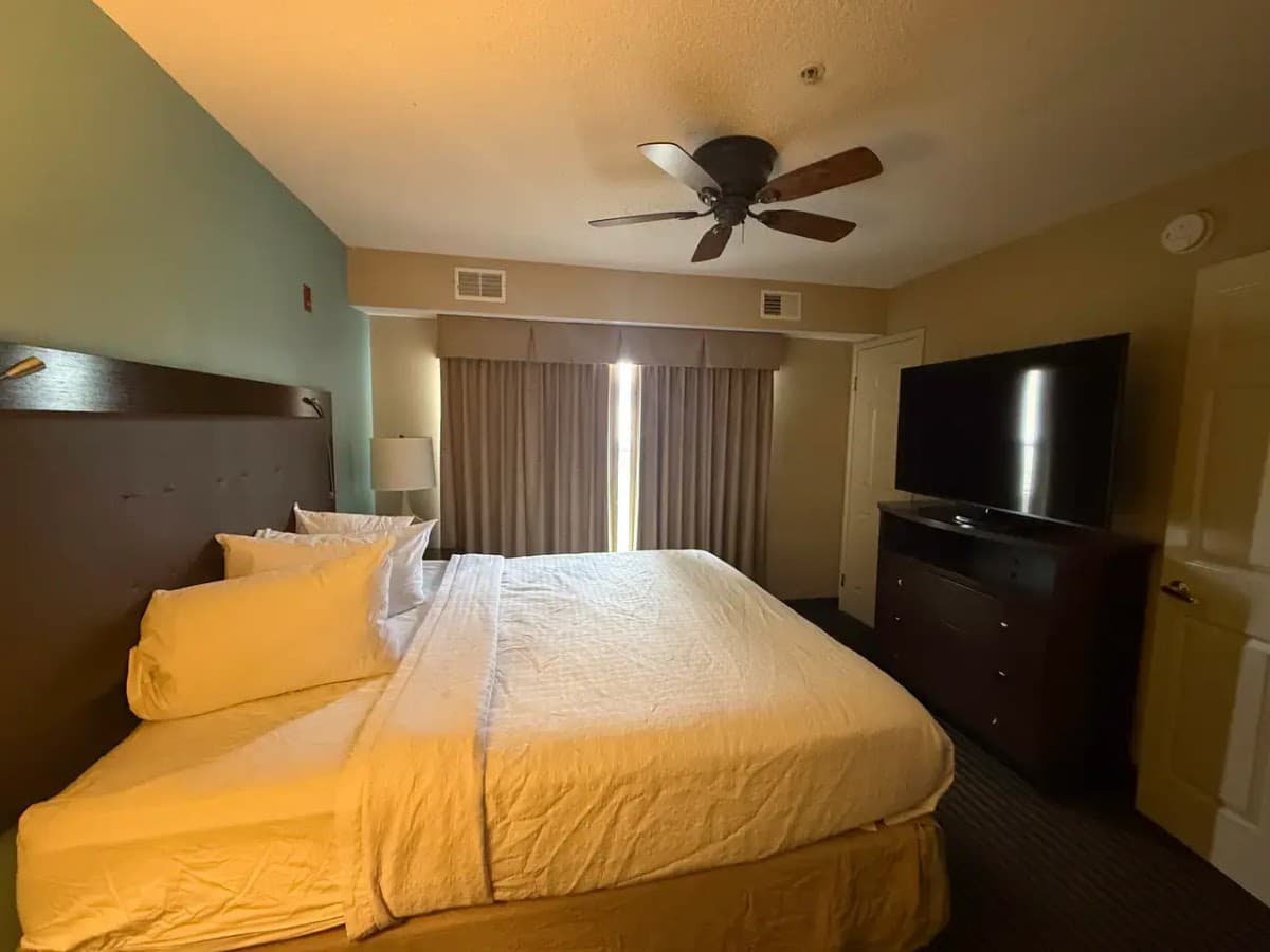 MainStay Suites, Hotel in East Grand Rapids