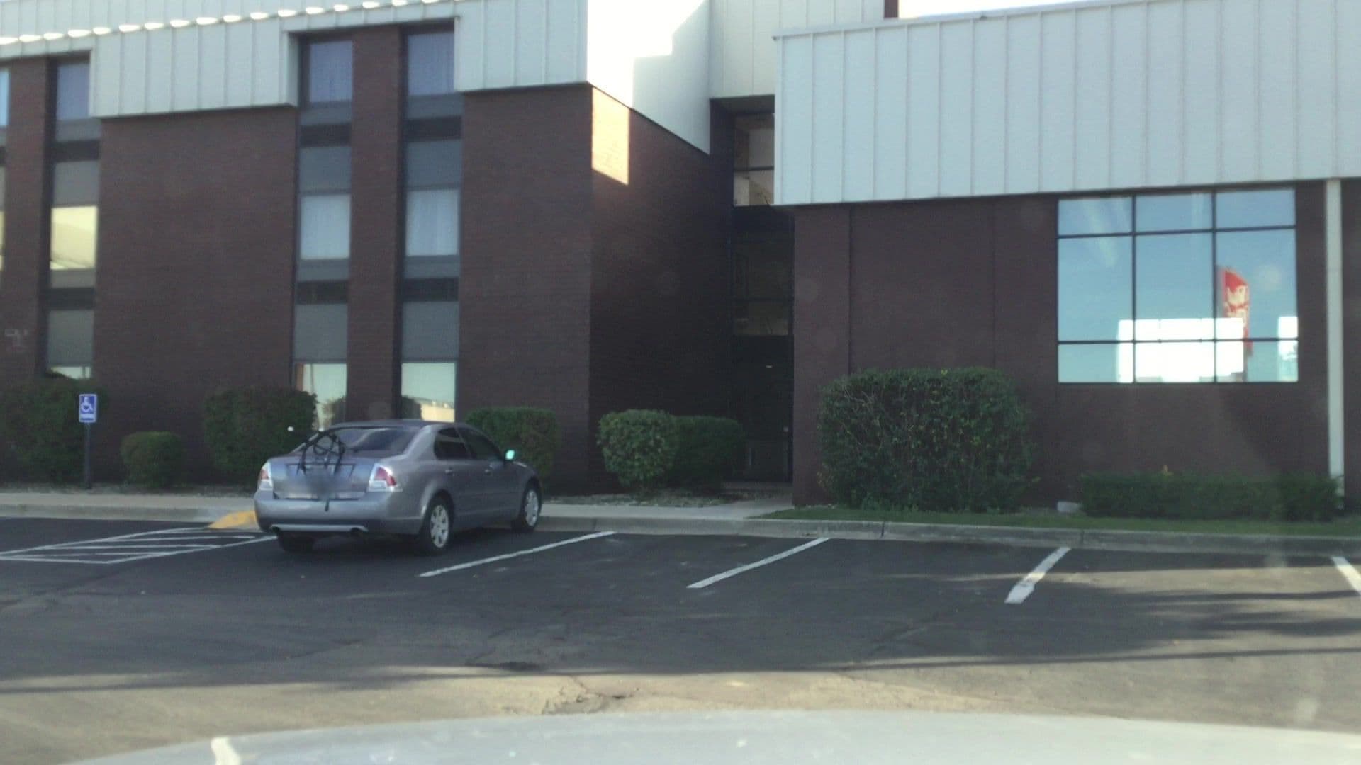 Street view near Clarion Inn I-94, Eastwood — © lvl5 (CC BY-SA · Mapillary)