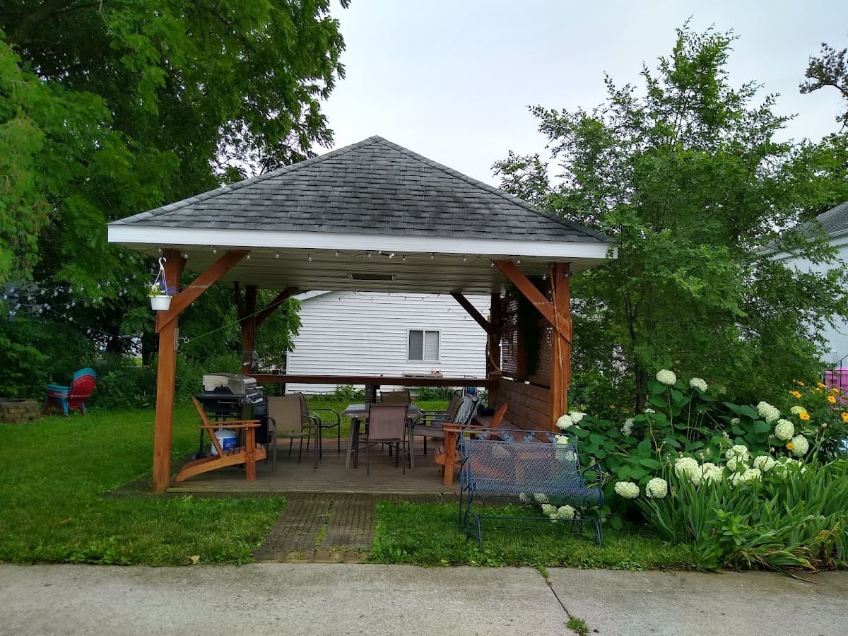 Blue Spruce Lodge, Motel in Aledo