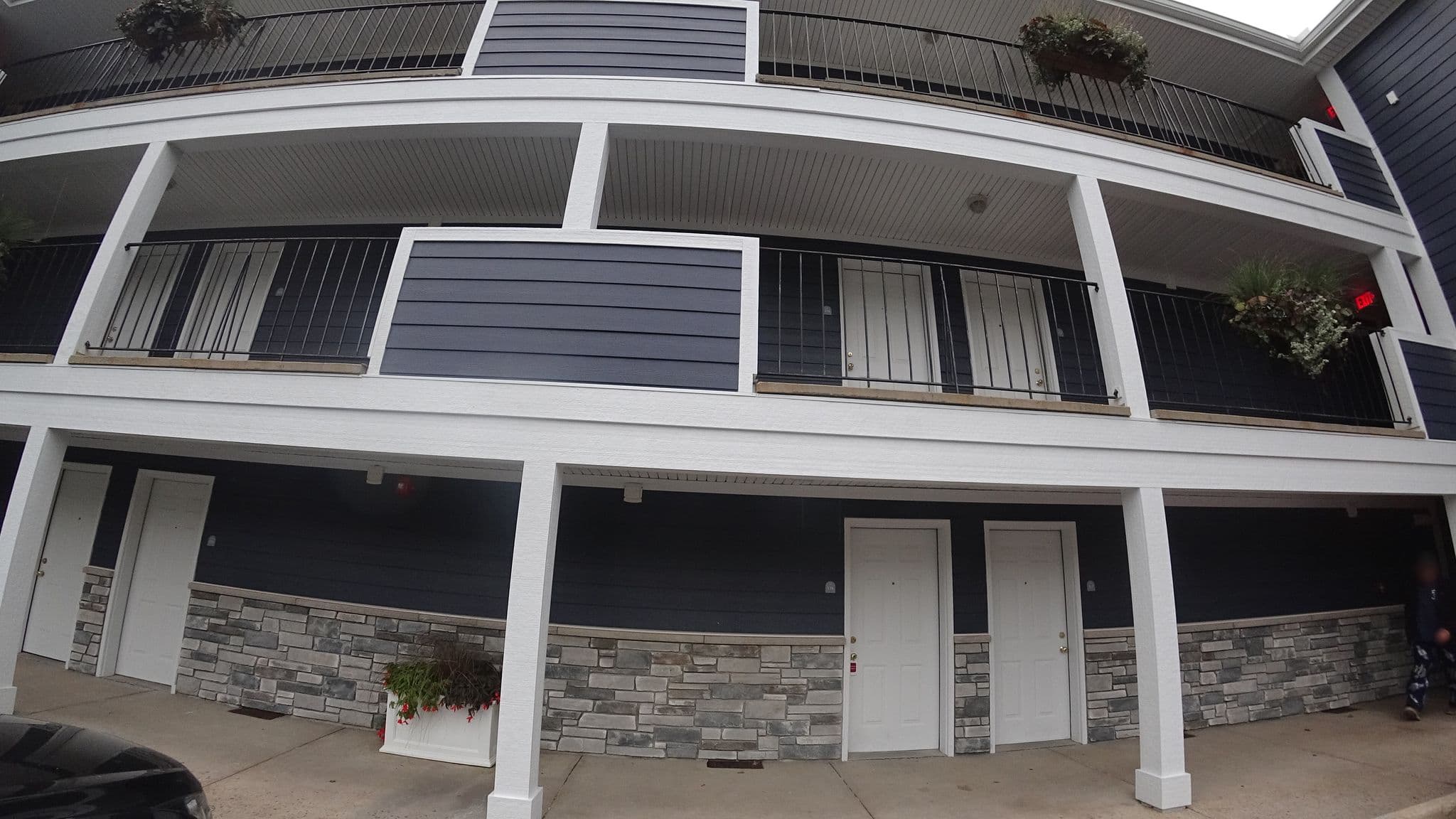 Street view near Alexandra Inn, Traverse City — © z0rg (CC BY-SA · Mapillary)