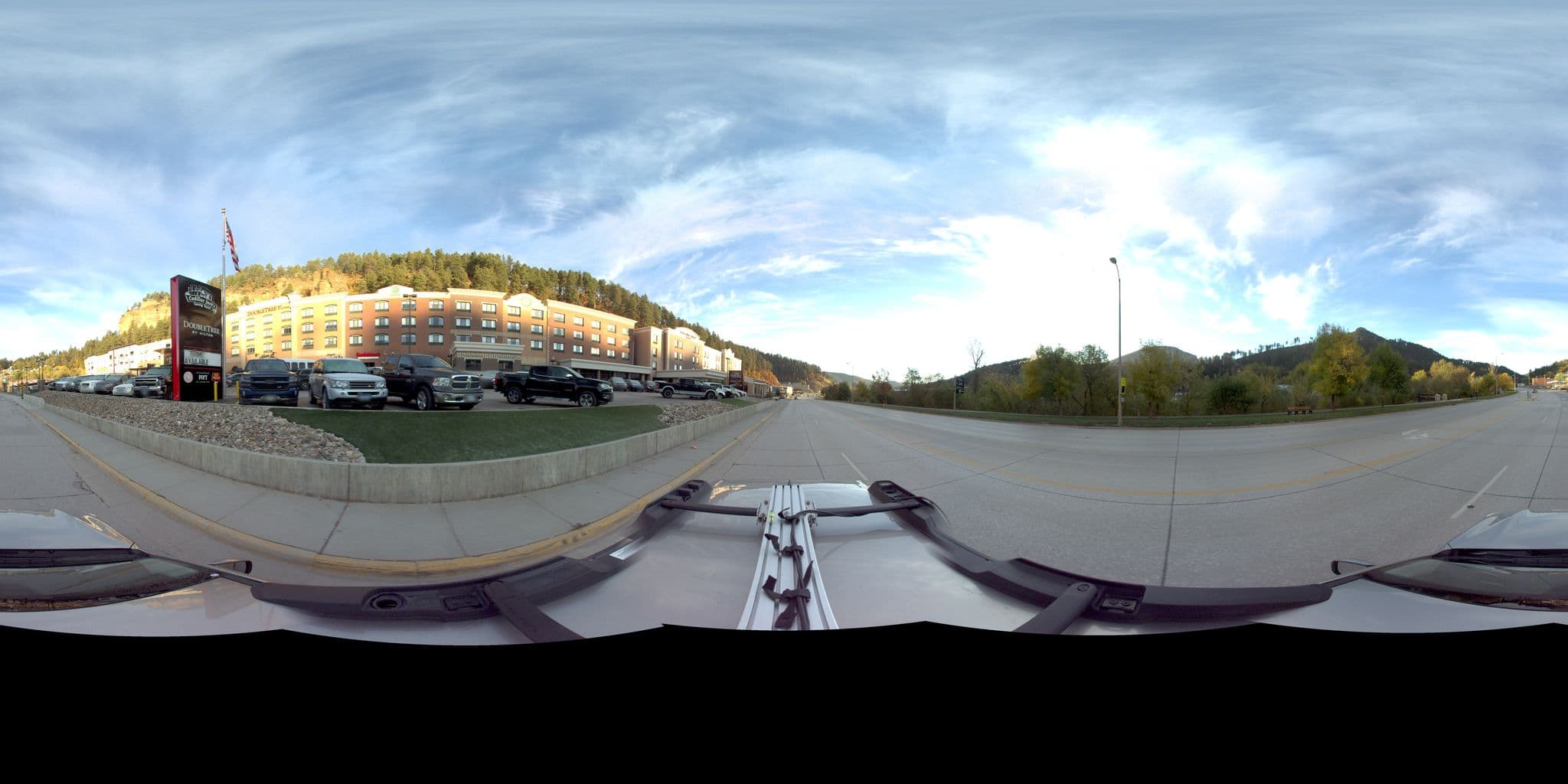 Street view near DoubleTree by Hilton, Deadwood — © lfuser (CC BY-SA · Mapillary)