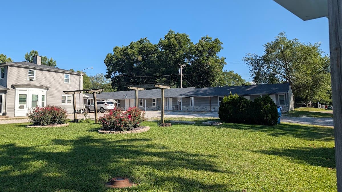 Sunset Motel, Motel in Carlyle