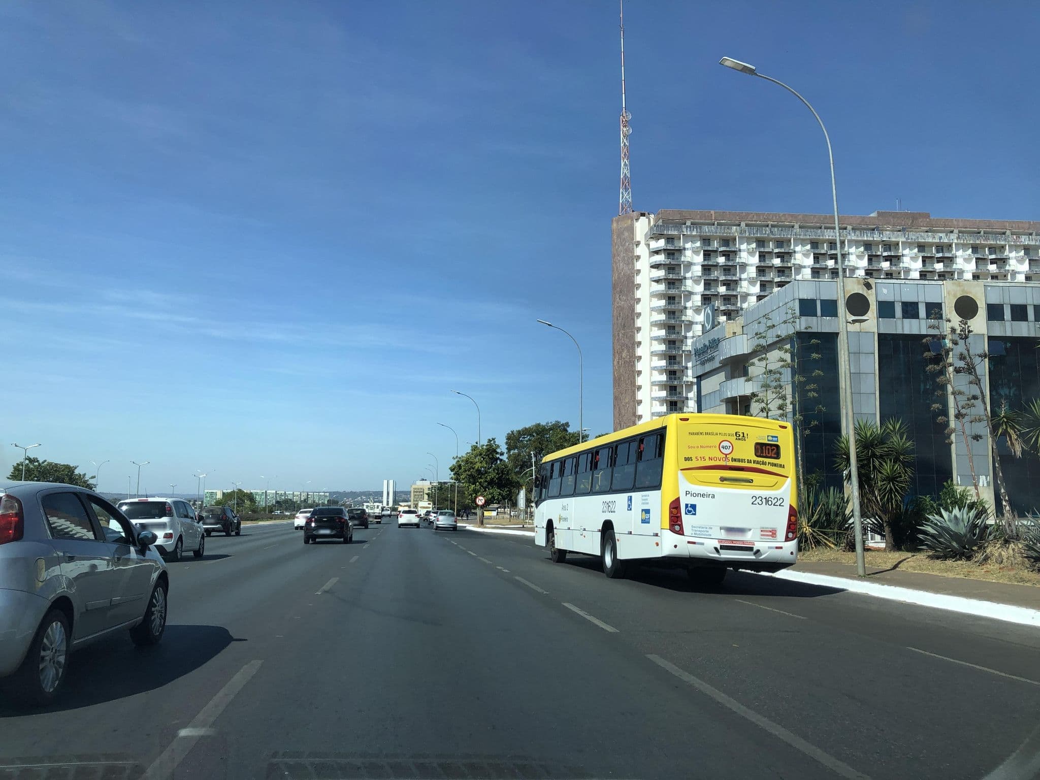 Street view near Econotel, Plano Piloto — © alantiagofelipe (CC BY-SA · Mapillary)