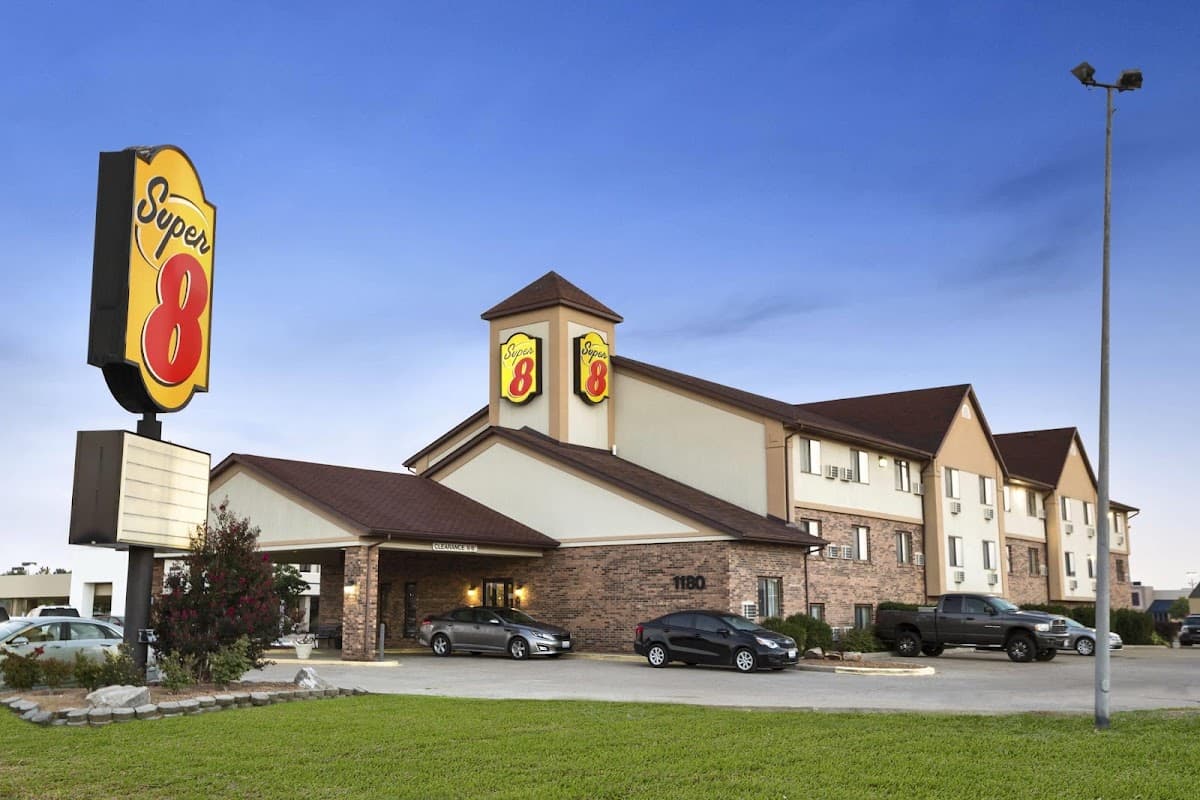 Super 8 by Wyndham Carbondale, Motel in Carbondale