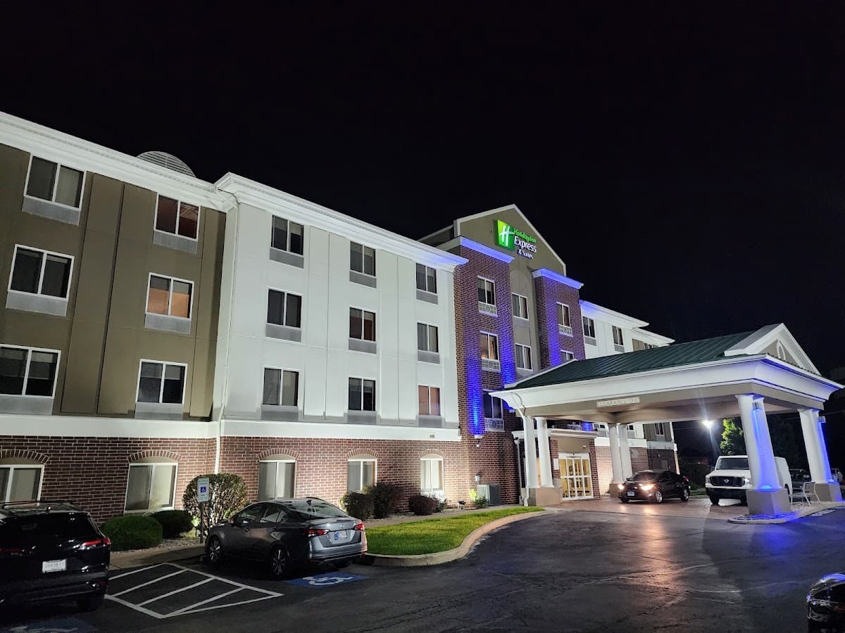 Holiday Inn Express & Suites Chicago South Lansing, Hotel in South Holland