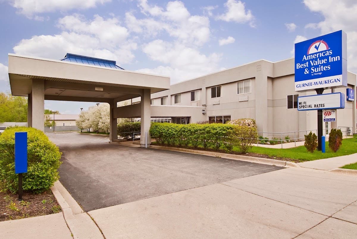 Americas Best Value Inn & Suites Waukegan Gurnee, Motel in Waukegan