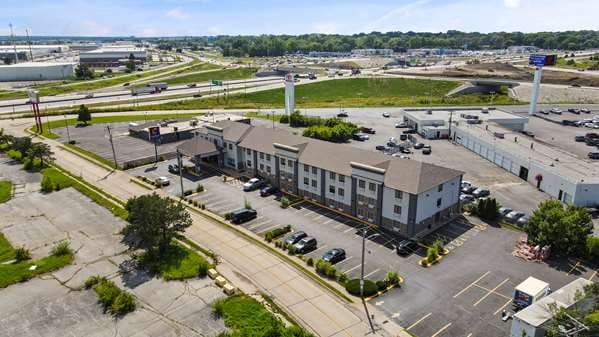 Comfort Inn & Suites St. Louis-Hazelwood, Hotel in Hazelwood