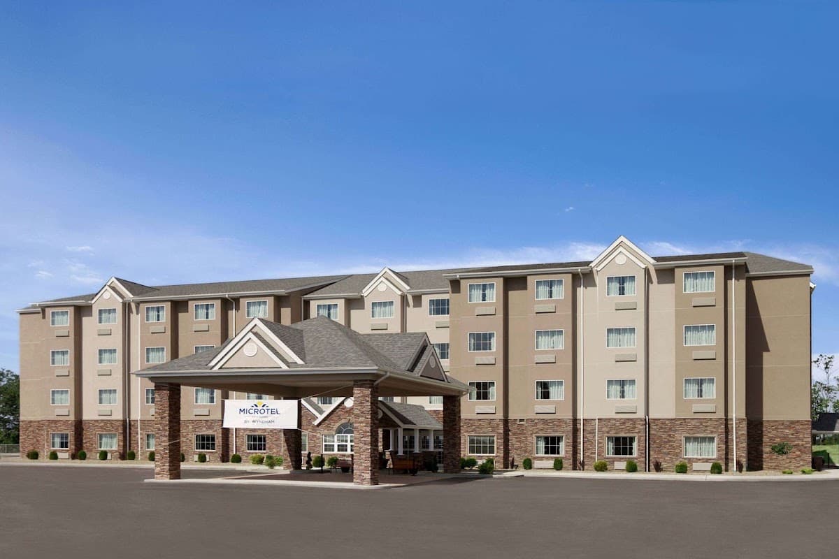 Microtel Inn & Suites by Wyndham St Clairsville, Hotel in Saint Clairsville