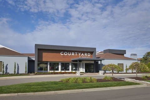 Courtyard Detroit Troy, Hotel in Clawson
