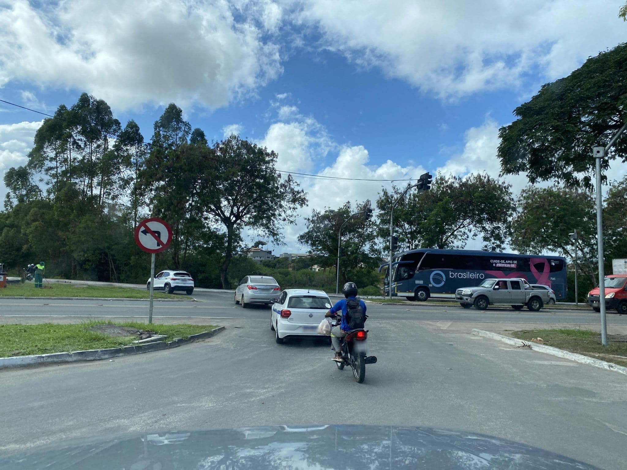 Street view near Plaza Hotel, Eunápolis — © qualhano (CC BY-SA · Mapillary)