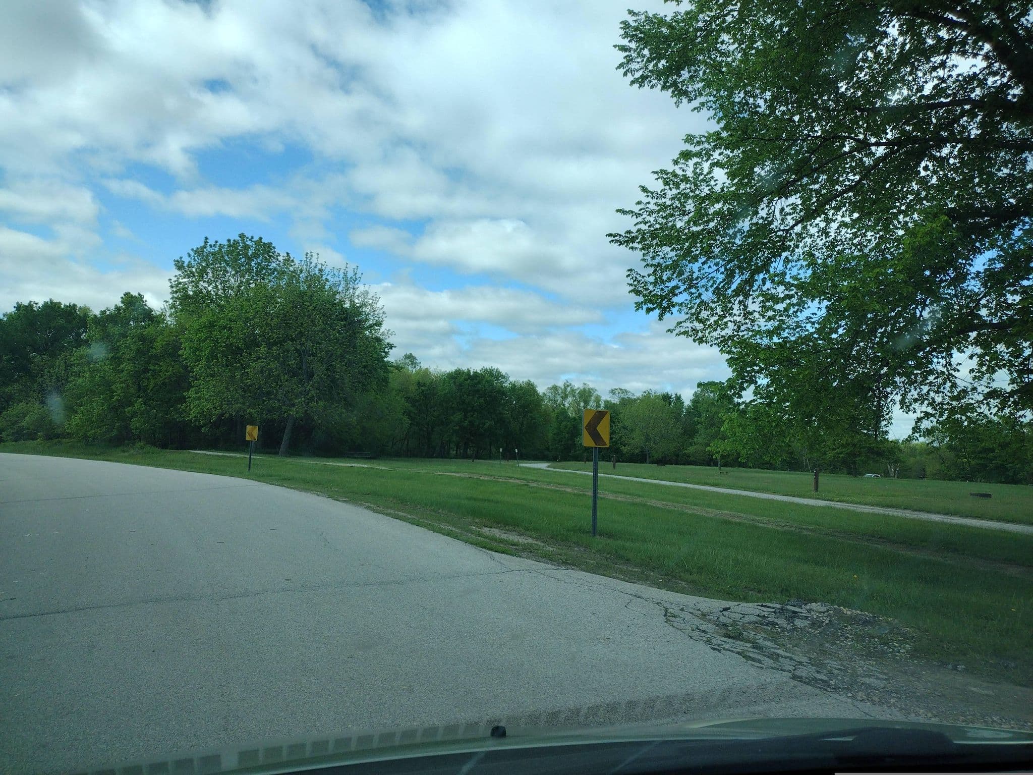 Street view near Rabbit Ridge Campground, Paola — © MapAficionado (CC BY-SA · Mapillary)