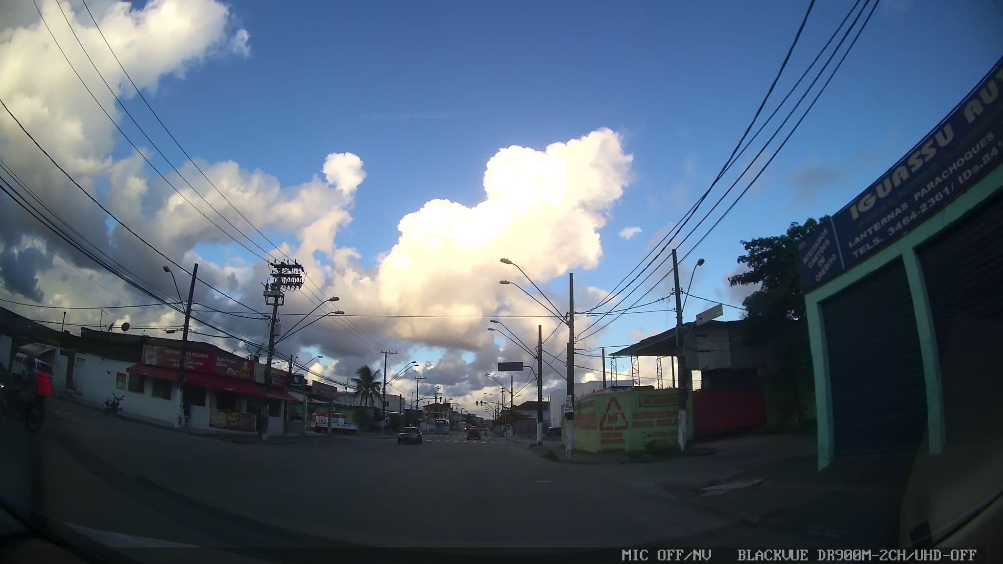 Street view near Motel Ele e Ela, São Vicente — © marciosampaio (CC BY-SA · Mapillary)