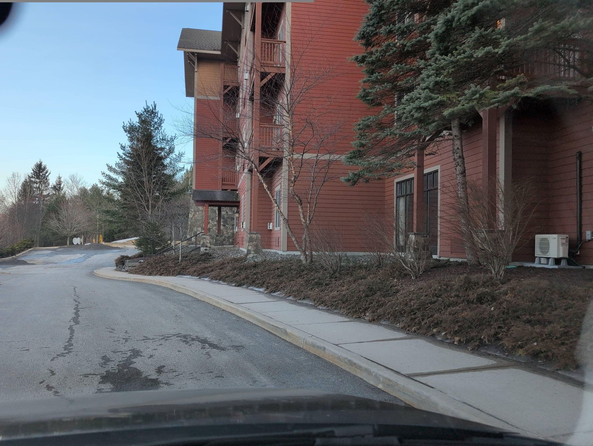 Street view near Kaatskill Mountain Club, Palenville — © alrekur (CC BY-SA · Mapillary)