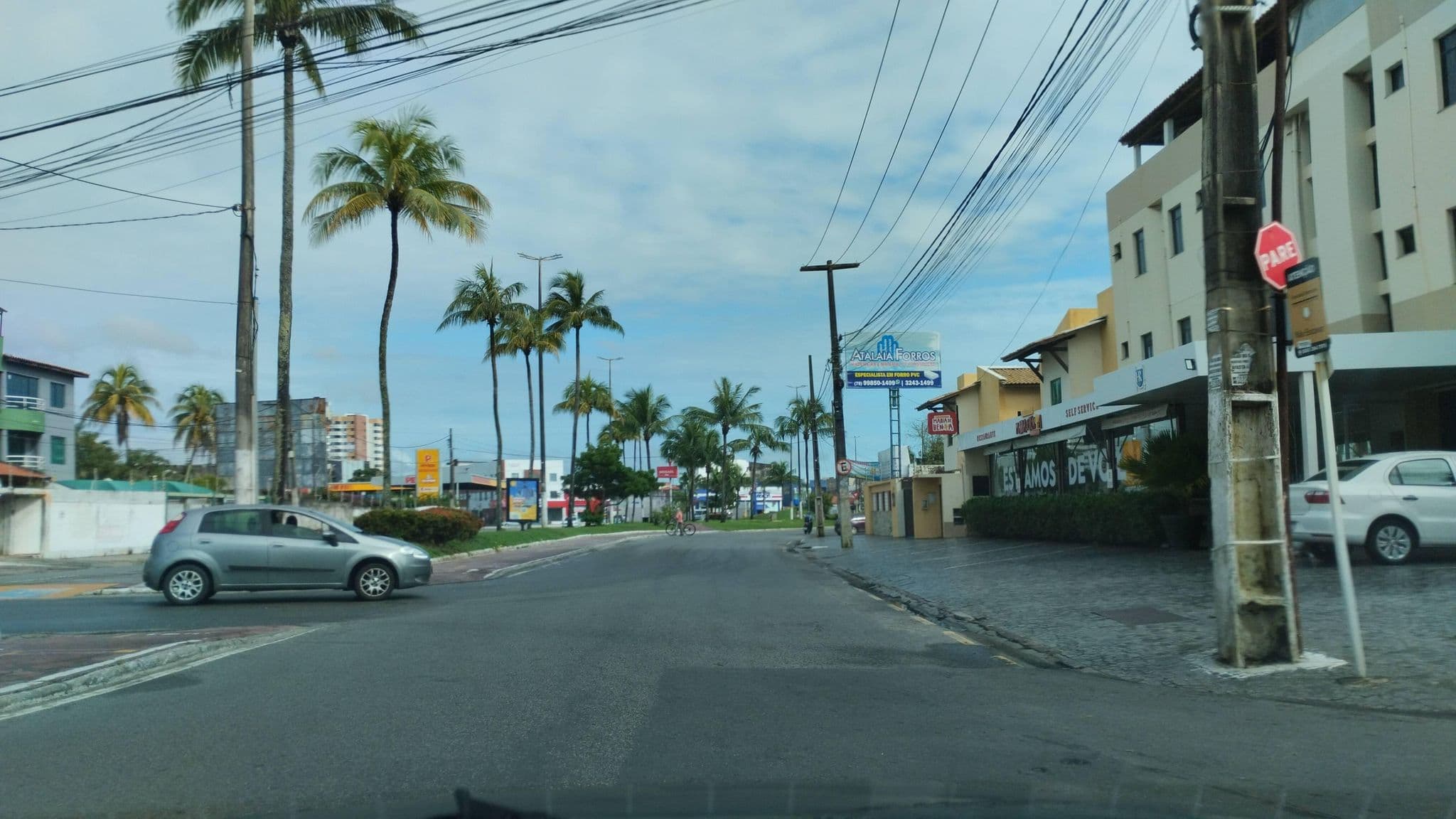 Street view near Hotel Rekinte, Aracaju — © Kaart_Local (CC BY-SA · Mapillary)
