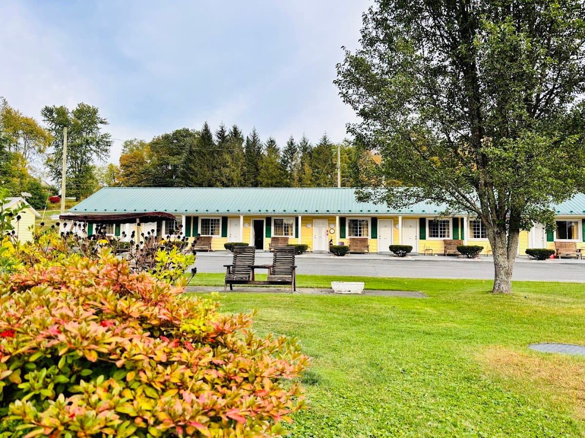The Weathervane Motel, Hotel in Lanesborough