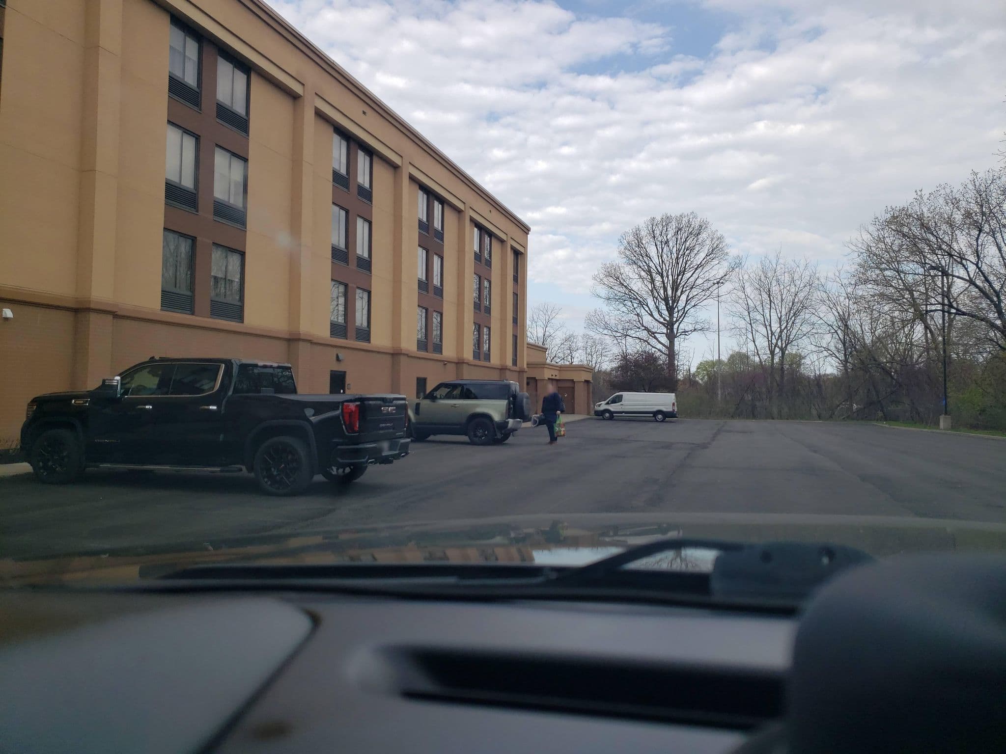 Street view near Hampton Inn Rochester North, Greece — © Lanka6359 (CC BY-SA · Mapillary)