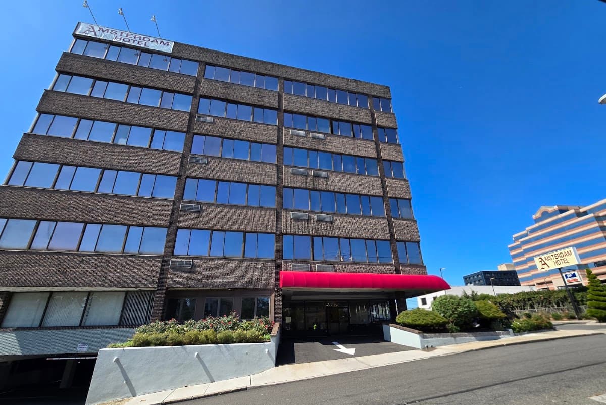 Amsterdam Hotel, Hotel in Stamford