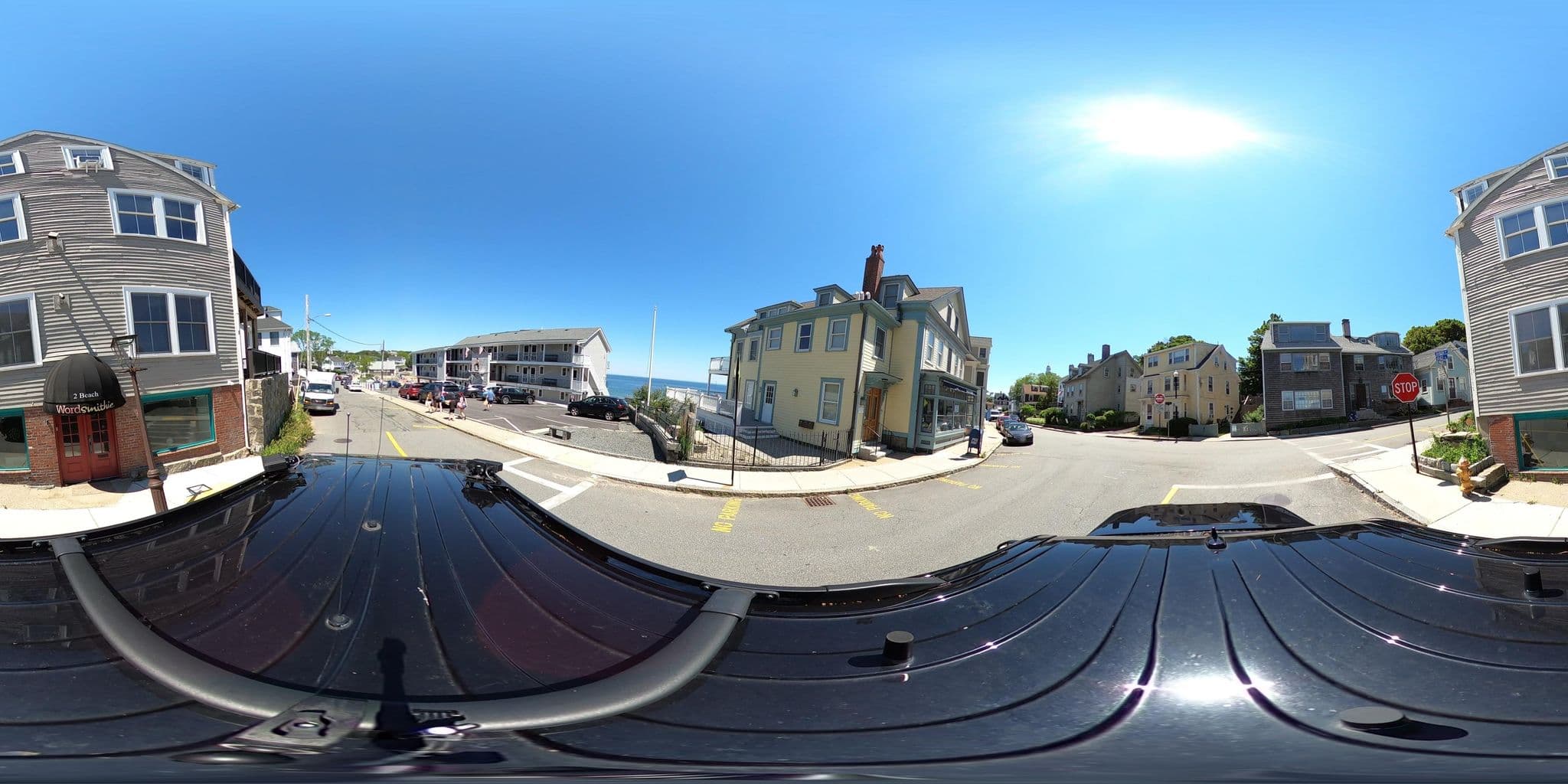 Street view near Captain's Bounty on the Beach, Gloucester — © Lanka6359 (CC BY-SA · Mapillary)