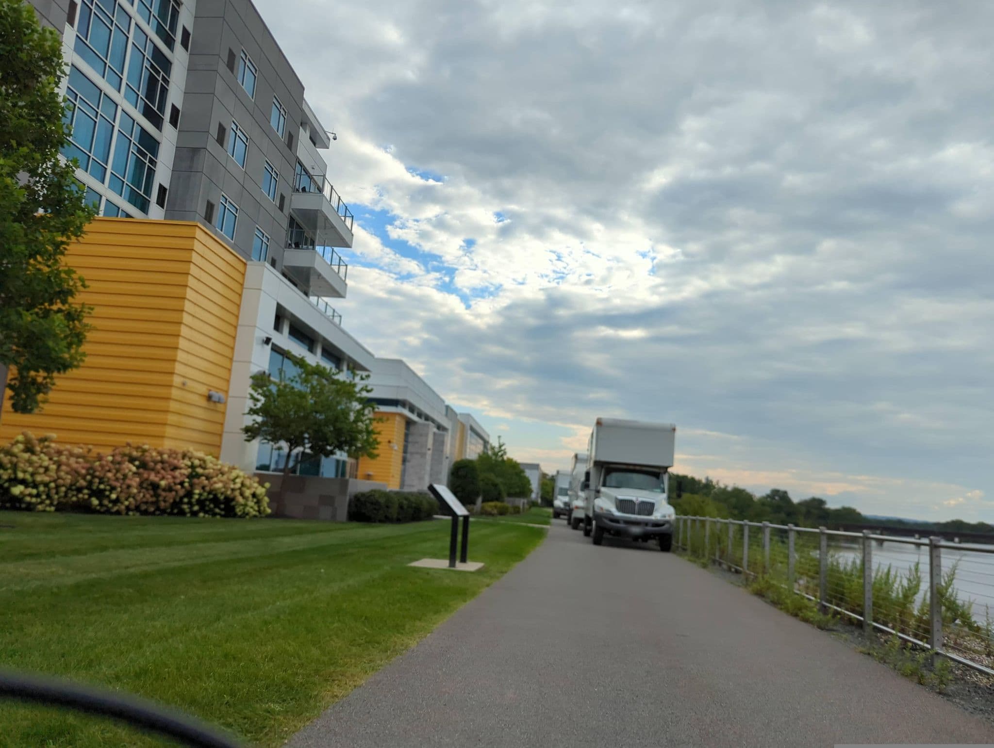 Street view near The Landing Hotel, Schenectady — © MafogMachine (CC BY-SA · Mapillary)