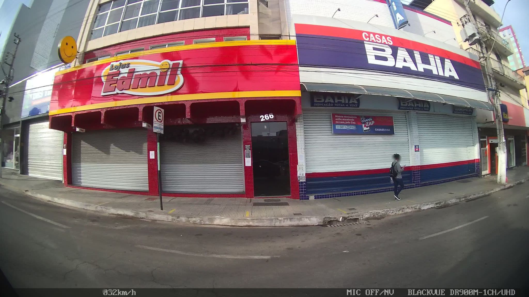 Street view near Newton Hotel, Conselheiro Lafaiete — © kaart_2 (CC BY-SA · Mapillary)